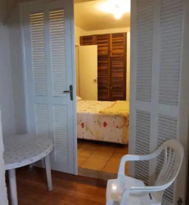 Centro Apartment | Apartamento térreo com ar condicionado e 2 suítes bem localizado