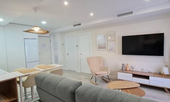 Almeria Apartment | Apartamentos Paseo Marítimo 10