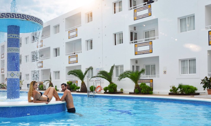 Ibiza City Centre Apartment | Apartamentos Vibra Tropical Garden