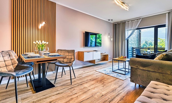 Szklarska Poreba Apartment | Apartamenty Sun & Snow Centrum Park II