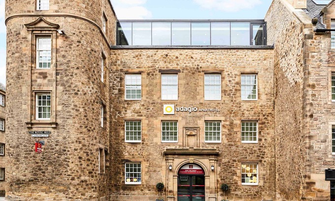 Old Town Apartment | Aparthotel Adagio Edinburgh Royal Mile