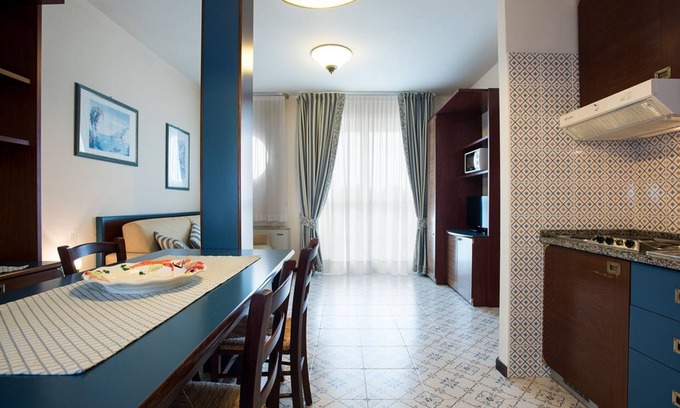Bibione Apartment | Aparthotel Holiday - Panoramic Royal