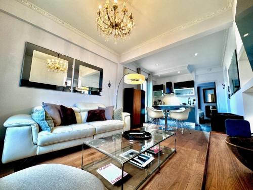 Old Town Apartment | ApartHotel Riviera - LE PETIT BALCON DE L'OPERA - Old Town Promenade des Anglais
