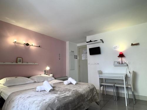Old Town Apartment | ApartHotel Riviera - MALONAT 3 - Grand Studio très calme -Old Town Promenade des Anglais