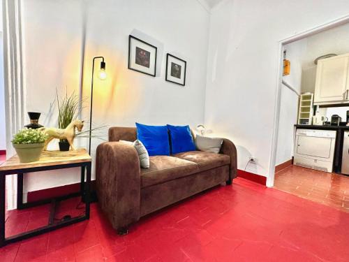 Old Town Apartment | ApartHotel Riviera - PONT VIEUX 2 - Old town - Charm 2 Bedrooms Apartement AC - 5mn beach
