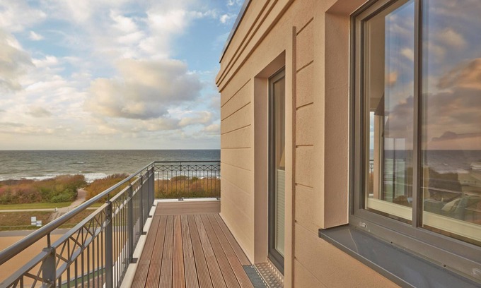 Boergerende-Rethwisch Apartment | Aparthotel Waterkant Suites, Suite 4-71 for up to 5 people.
