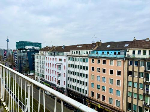 Friedrichstadt Apartment | Aparthouse Graf-Adolf