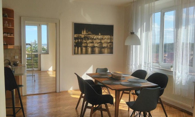 Prague 5 Apartment | Apartmán Malvazinky