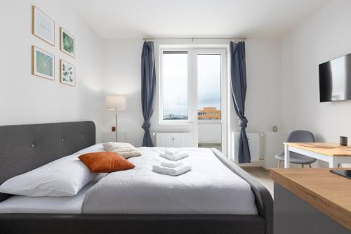Prague 4 Apartment | Apartmán u metra s terasou