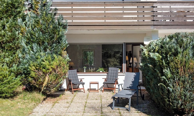 Schoenwald Apartment | Apartment 'Ferienwohnung Victoria' with Private Terrace, Private Garden and Wi-Fi