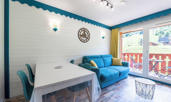 Saint-Francois-Longchamp Apartment | Apartment 'Appartement 4-6 Personnes' with Mountain View, Balcony and Wi-Fi