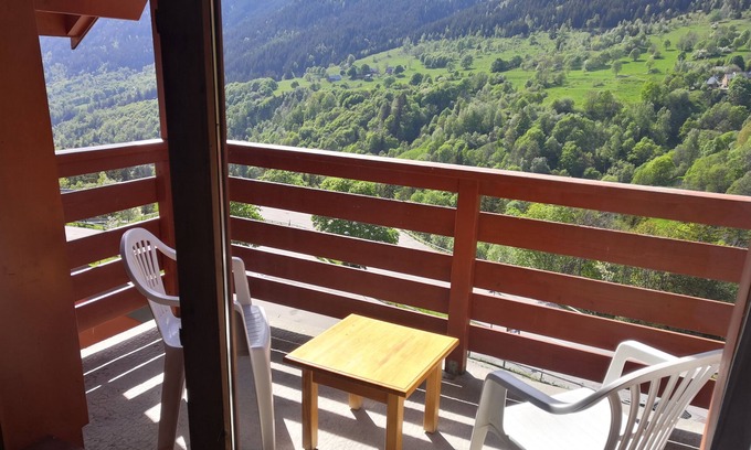 Saint-Francois-Longchamp Apartment | Apartment with mountain view family resort