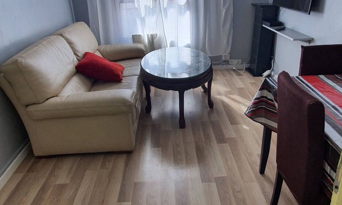 Villeneuve-le-Roi Apartment | Apartment Near Paris