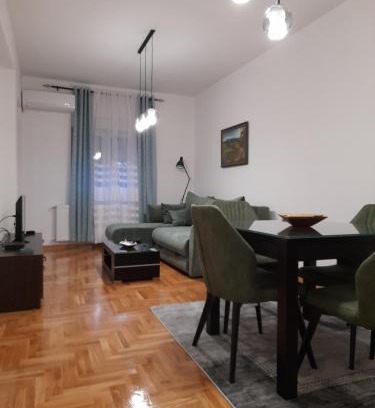 Arandelovac Apartment | Apartman Green wood