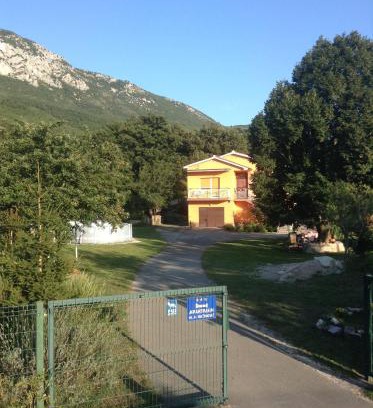 Krsan Apartment | Apartman Katica