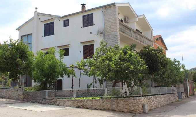 Raslina Apartment | Apartman Maslina