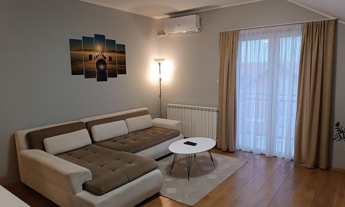 Palilula Apartment | Apartman Mima