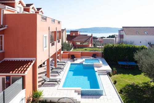 Kastel Sucurac Villa | Apartman Rita with pool