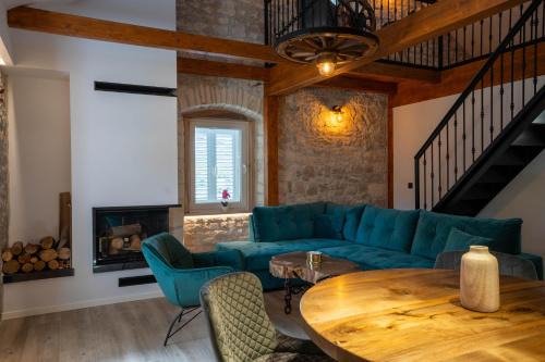 Canton 10 Apartment | Apartman Rustic Charm