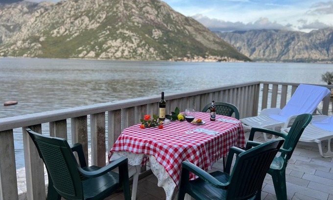 Donja Kostanjica Apartment | Apartmani Bova