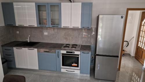 Brodarica Apartment | Apartmani Deniza 4 guests