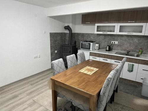 Canton 10 Apartment | Apartmani Dzebo