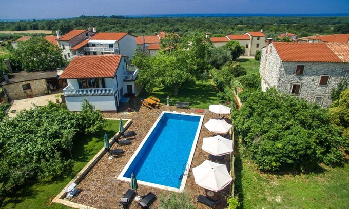 Zambratija Apartment | Apartmani Halilovic