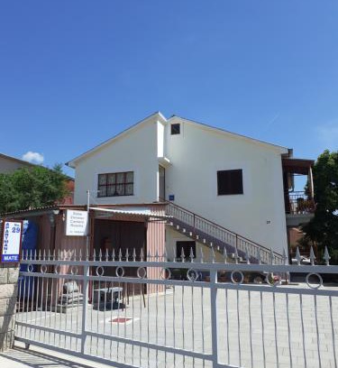 Karlobag Apartment | Apartmani Mate Vrban