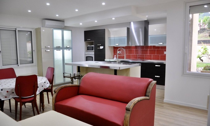 Montesquieu-des-Alberes Apartment | Apartment, two bedrooms, in a quiet village, starting point for many hikes