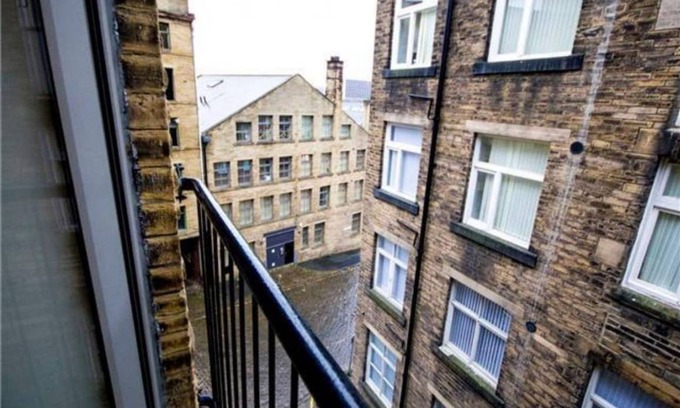 Bradford Apartment | Apartment ∙ 1 bedroom ∙ 4 guests