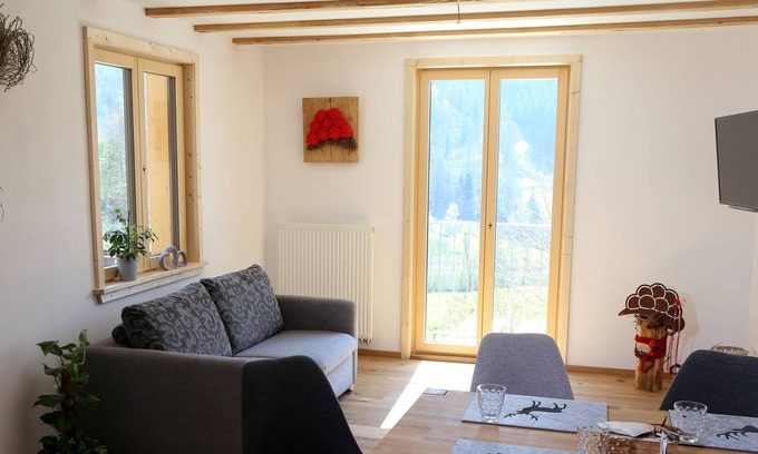 Lautenbach Apartment | Apartment 1, dog-friendly, 70sqm, balcony, 1 bedroom, max. 4 people