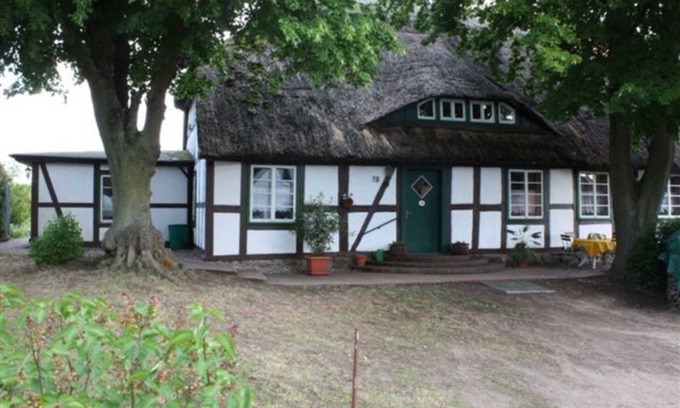 Muritz Apartment | Apartment 1 - Landhaus Damerow 1