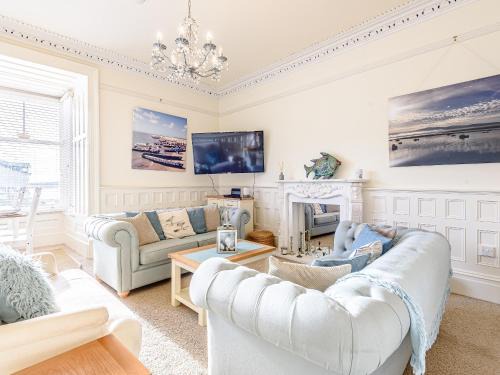 Aberdovey House | Apartment 1 - Uk32244