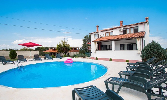 Sajini Apartment | Apartment 1816/21517 (Istria - Barban), 8000m from the beach