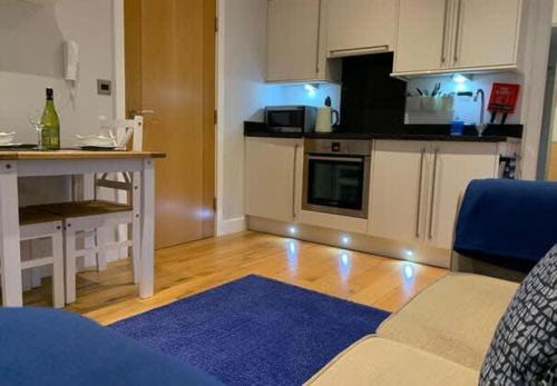 Muston House | Apartment 2, 11 The Beach - Ground floor beachfront apartment - Ocholo Villas