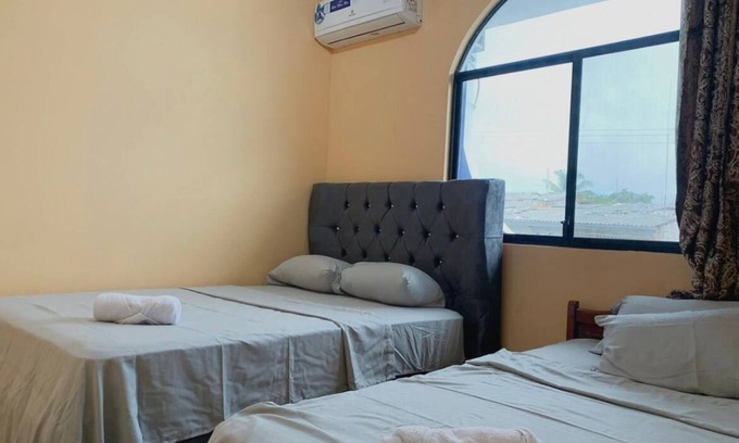 Puerto Baquerizo Moreno Apartment | Apartment 2 bedrooms, 4 beds, 5 minutes to the malecon center