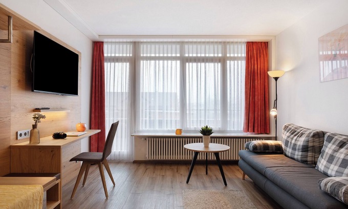 Uehlingen-Birkendorf Apartment | Apartment '2-zimmer- Nr 7' with Balcony and Wi-Fi