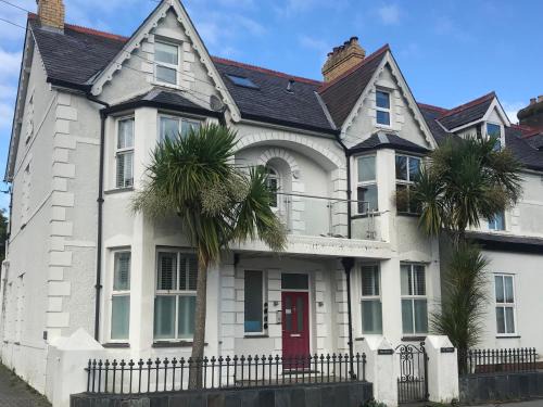 Llanbedrog Apartment | Apartment 2, Gorwel Glas