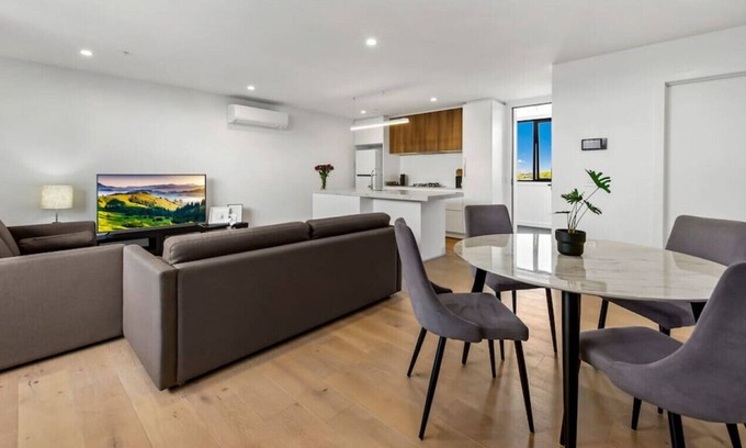 Moonee Ponds Apartment | Apartment 203 · Moonee Ponds 2Bed-2Bath Fabulous & just 5km 2 CBD