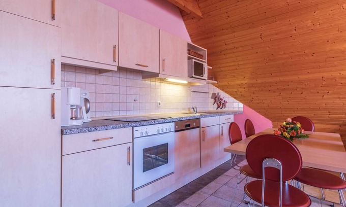 Buschvitz Apartment | Apartment 4 "Adlerhorst" - Holiday House "Am Boddenufer" Buschvitz