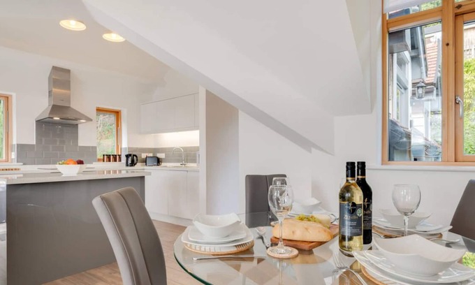 Aberdovey Apartment | Apartment 4, The Old Stables