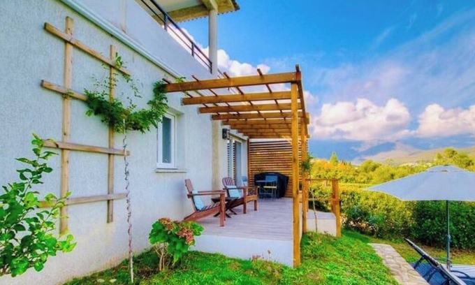Sisco Villa | Apartment 45M2 in villa with sea view/access