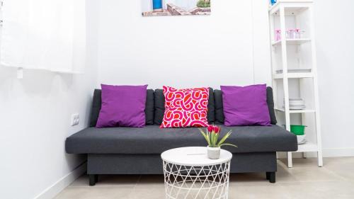 Ciudad Lineal Apartment | Apartment 5 Private complex Parking 4 people