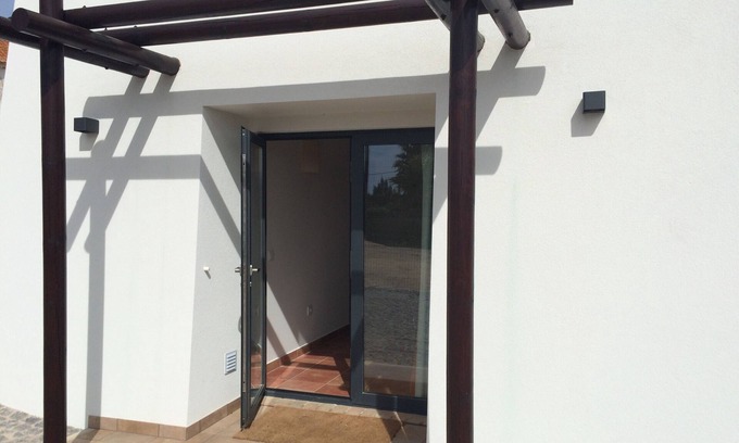 Carrapateira Apartment | Apartment 'Amado' with Private Garden, Balcony and Wi-Fi