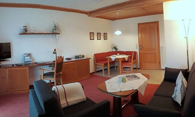 Bad Bayersoien Bed & Breakfast | Apartment Andrea - guest house Bergfrieden