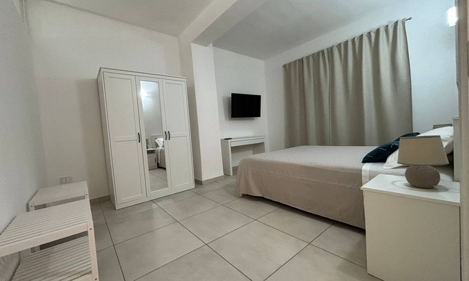 Is Mirrionis Apartment | Apartment 'Anglona House' with Wi-Fi and Air Conditioning