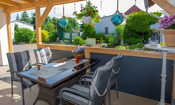Tilzow Apartment | Apartment 'Anna' with Private Terrace and Wi-Fi