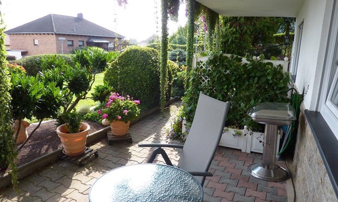 Schoneberg Apartment | Apartment /apartment no. I, shower, toilet, 1 bed room - Haus Alexandra