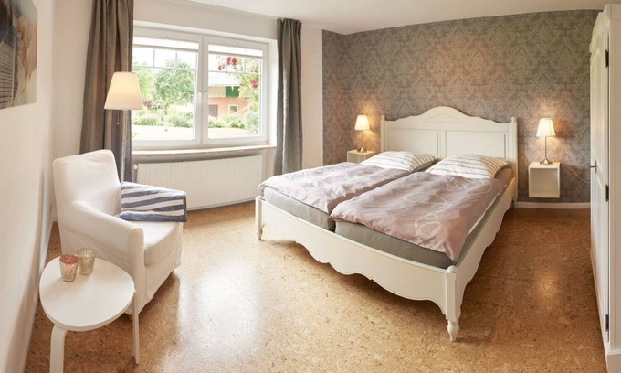 Bunsdorf Apartment | Apartment / app. for 4 guests with 65m² in Bünsdorf (51385)
