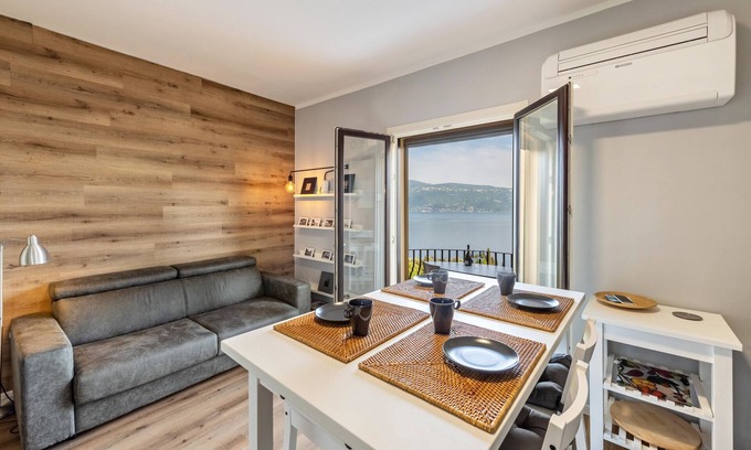 Gargnano Apartment | Apartment 'Appartamento Abba Durke' with Lake View, Shared Pool and Balcony